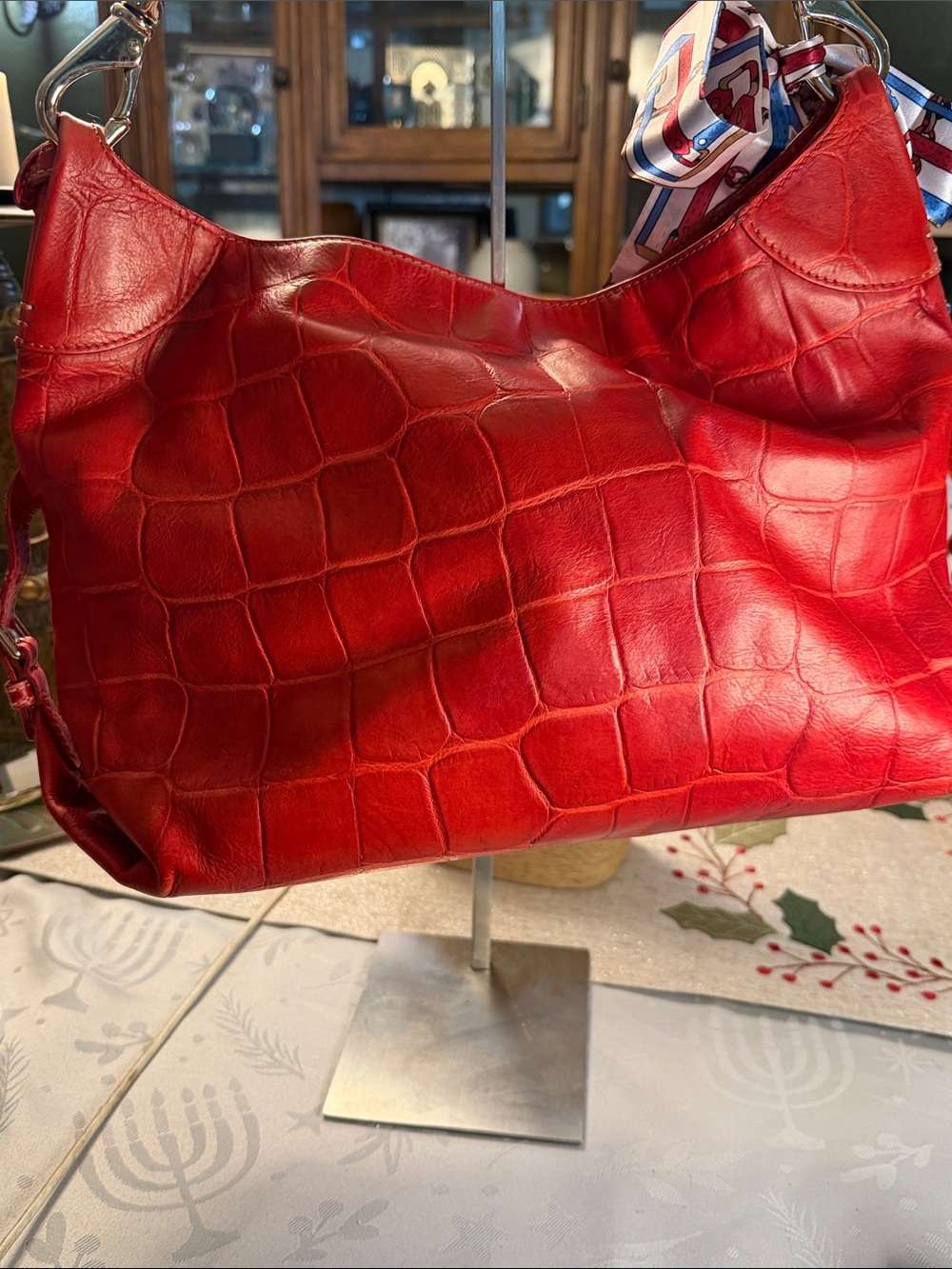 Dooney & Bourke Red Croc-Embossed Leather Shoulder Bag with Gold Hardware - Picture 3 of 14